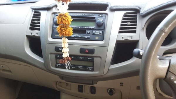 ***ขายแล้วครับขอบคุณ Truck2hand ขายสวยๆเดิมๆ TOYOTA FORTUNER 3.0V AUTO 4WD AIRBAGคู่/ABS ตัวท็อป ปี48/05 เครื่องเดิมเกียร์เดิม ไมล์12×,××× พ.พาวเวอร์ Multifunction ,Park Sensor,Cruse Control แอร์ CD-MP3 เบาะหนัง ก ***ขายแล้วครับขอบคุณ Truck2hand ขายสวยๆเดิมๆ TOYOTA FORTUNER 3.0V AUTO 4WD AIRBAGคู่/ABS ตัวท็อป ปี48/05 เครื่องเดิมเกียร์เดิม ไมล์12×,××× พ.พาวเวอร์ Multifunction ,Park Sensor,Cruse Control แอร์ CD-MP3 เบาะหนัง ก