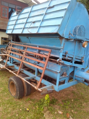 ขายตู้นวด 8 ฟุต พร้อมรถอีแต๋น 6 ล้อ เครื่องฮีโน่ 6 สูบ 79000 บาทลดเหลือ73000 ขายตู้นวด 8 ฟุต พร้อมรถอีแต๋น 6 ล้อ เครื่องฮีโน่ 6 สูบ 79000 บาทลดเหลือ73000