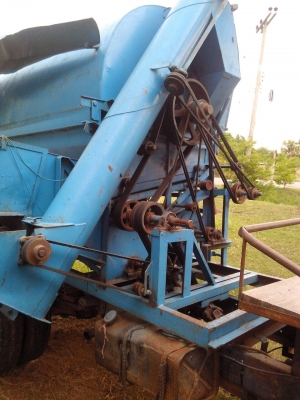 ขายตู้นวด 8 ฟุต พร้อมรถอีแต๋น 6 ล้อ เครื่องฮีโน่ 6 สูบ 79000 บาทลดเหลือ73000 ขายตู้นวด 8 ฟุต พร้อมรถอีแต๋น 6 ล้อ เครื่องฮีโน่ 6 สูบ 79000 บาทลดเหลือ73000