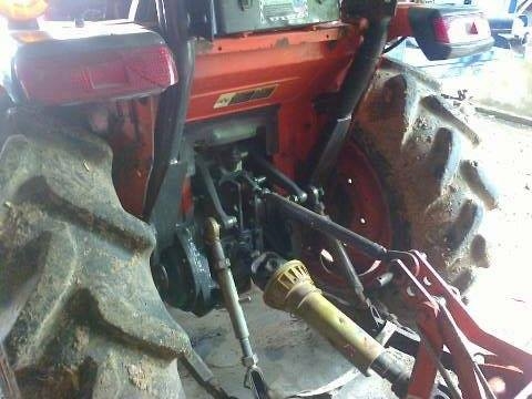 ***ขายแล้วครับขอบคุณ Truck2hand ขายรถไถ2เพลาส้มๆ ถูกๆ KUBOTA L3608 4WD เครื่องเดิมเกียร์เดิม เครื่องKUBOTA-36HP 3สูบ ไดเร็คฯ สูบตั้ง เครื่องอ่อน มีเสียงดัง ต้องเช็คใหม่ สตาร์ทติดง่ายอยู่ เกียร์ดี ใช้ได้ (เดินหน้า8ถอยหลัง8)4WD ใช้งานปกติ สีสันดี ยาง60\% รถจ ***ขายแล้วครับขอบคุณ Truck2hand ขายรถไถ2เพลาส้มๆ ถูกๆ KUBOTA L3608 4WD เครื่องเดิมเกียร์เดิม เครื่องKUBOTA-36HP 3สูบ ไดเร็คฯ สูบตั้ง เครื่องอ่อน มีเสียงดัง ต้องเช็คใหม่ สตาร์ทติดง่ายอยู่ เกียร์ดี ใช้ได้ (เดินหน้า8ถอยหลัง8)4WD ใช้งานปกติ สีสันดี ยาง60\% รถจ