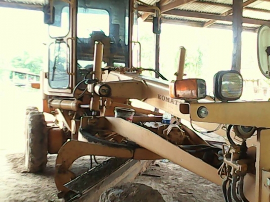 ***ขายแล้วครับขอบคุณ Truck2hand ขายรถเกรดเดอร์ เก่านอก KOMATSU MORTOR GRADER GD28AC-1 S.No.1443 เครื่องเดิมปั้มเดิม เครื่องKOMATSU 4D1052-75HP 4สูบ เครื่องแน่นแรงดี ไม่เยิ้ม ปั้มดีแรง ทำงานดี ระบบไฮฯครบ ใช้งานปกติ ใบมีดสภาพดี ไม่ผุ ยางดี4เส้น บอดี้เดิม สว ***ขายแล้วครับขอบคุณ Truck2hand ขายรถเกรดเดอร์ เก่านอก KOMATSU MORTOR GRADER GD28AC-1 S.No.1443 เครื่องเดิมปั้มเดิม เครื่องKOMATSU 4D1052-75HP 4สูบ เครื่องแน่นแรงดี ไม่เยิ้ม ปั้มดีแรง ทำงานดี ระบบไฮฯครบ ใช้งานปกติ ใบมีดสภาพดี ไม่ผุ ยางดี4เส้น บอดี้เดิม สว