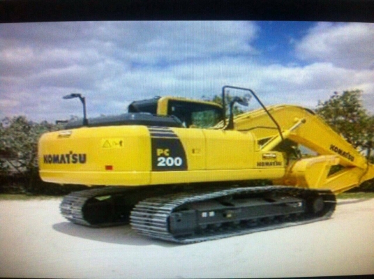 ขายรถขุด KOMATSU PC200-8  ไม่เคยทำงาน 0 ชม. รถซื้อมาใช้งานโครงการ (ยกเลิก) ขายสภาพรถศูนย์ เอกสารอินวอยซ์ ใหม่แกะกล่อง ขายถูก ราคา 3,650,000