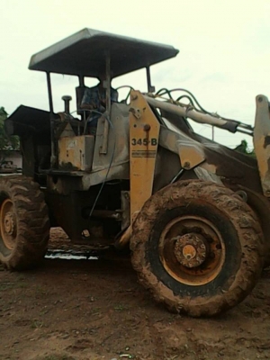 ***ขายแล้วครับขอบคุณ Truck2hand ขายรถตักล้อยาง WHEEL-LOADERS FIAT-ALLIS 345-B เอวแข็ง เครื่องยนต์ 4สูบ 80HP เครื่องดี แรงดี ปั้มดี ทำงานปกติ บุ้งกี๋สภาพดี แขนเดิม ไม่แตกไม่ร้าว ยางดี4เส้น บอดี้เดิม สีสันพอได้ รถใช้งานทำงานปกติ ทำงานดีเร็ว ยกดีตักดีไม่ยุบ ***ขายแล้วครับขอบคุณ Truck2hand ขายรถตักล้อยาง WHEEL-LOADERS FIAT-ALLIS 345-B เอวแข็ง เครื่องยนต์ 4สูบ 80HP เครื่องดี แรงดี ปั้มดี ทำงานปกติ บุ้งกี๋สภาพดี แขนเดิม ไม่แตกไม่ร้าว ยางดี4เส้น บอดี้เดิม สีสันพอได้ รถใช้งานทำงานปกติ ทำงานดีเร็ว ยกดีตักดีไม่ยุบ