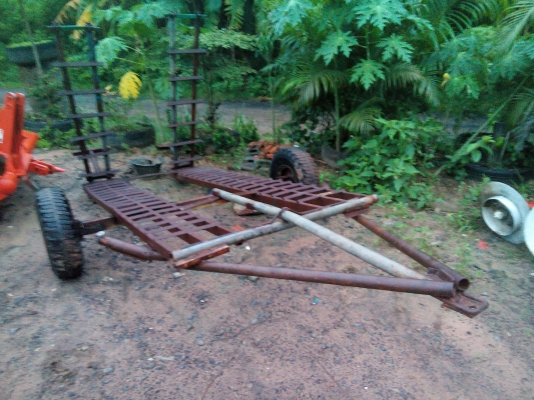 รถเกี่ยวนวดข้าวยันม่าร์พร้อมใช้ราคาถูก (รถอยู่ที่บุรีรัมย์ครับ) พร้อมเทนเลอร์ลากจูง