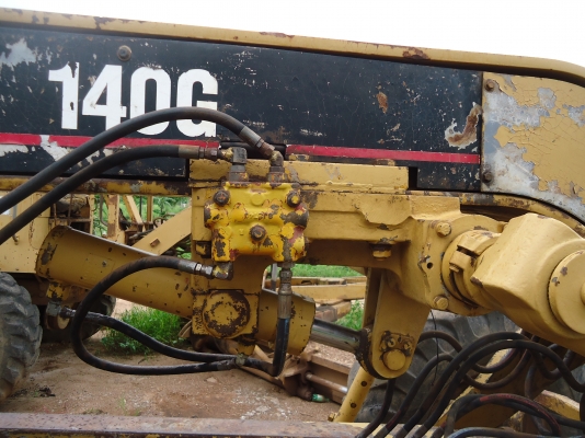 ขายด่วนรถเกรดCAT140G72V760หัวฉีดแฮมเมอร์มีเล่มทะเบียน