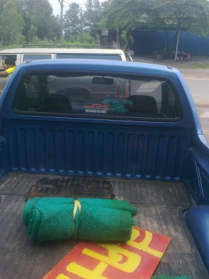 นิสสัน nvเครื่อง1600 cc หัวฉีด พวงมาลัยเพาเวอร์ เกียร์ออโต้ กระจกไฟฟ้า สีไม่ผุเครื่องนิ่มมาก แอร์เย็นเจียบครับ เล่มทะเบียนพร้อมโอน