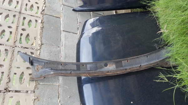 ฝาท้าย ฝาหน้า แก้มบังโคลน และอื่นๆ โซลูน่าตัวแรก มุมส้ม