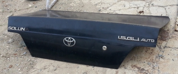 ฝาท้าย ฝาหน้า แก้มบังโคลน และอื่นๆ โซลูน่าตัวแรก มุมส้ม