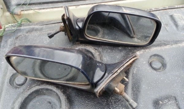 ฝาท้าย ฝาหน้า แก้มบังโคลน และอื่นๆ โซลูน่าตัวแรก มุมส้ม