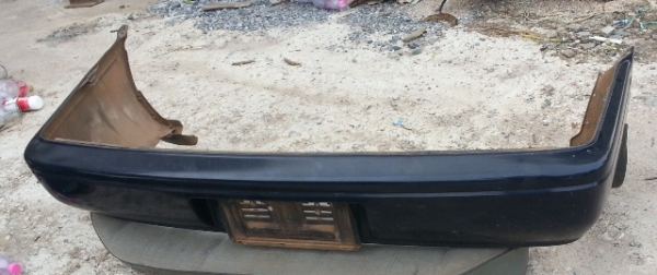 ฝาท้าย ฝาหน้า แก้มบังโคลน และอื่นๆ โซลูน่าตัวแรก มุมส้ม