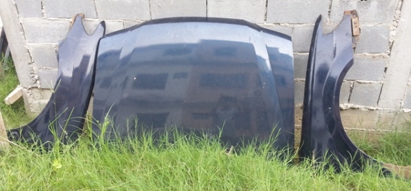 ฝาท้าย ฝาหน้า แก้มบังโคลน และอื่นๆ โซลูน่าตัวแรก มุมส้ม