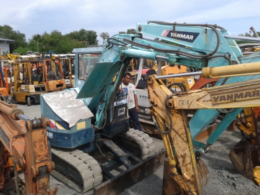 แมคโคอีห้อ ยันม่า PC  50  U สไลได้  แทคยาง  พร้อมใช้