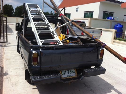 ขายมาสด้าฟามิเลีย