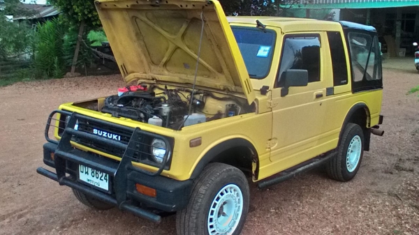 ขาย ซูซกิ 4x4รถฝรั่งใช้มือเดียว ปี 38  สวยที่สุด 100,000 บาท