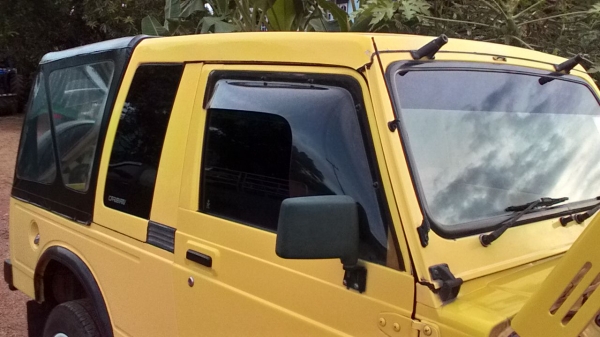 ขาย ซูซกิ 4x4รถฝรั่งใช้มือเดียว ปี 38  สวยที่สุด 100,000 บาท