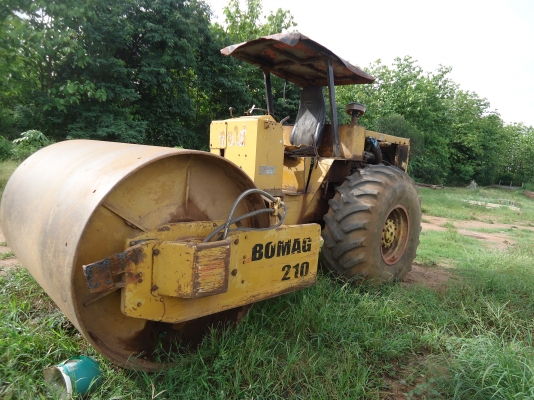 ขายด่วนรถบดVIBROMAX-2000มีเอกสารเล่มทะเบียนสภาพใช้งาน