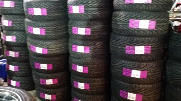 โปรแรงแรงล้อใหม่RPF1ขอบ18 พร้อมยางใหม่ชุดละ26000