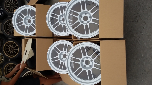 โปรแรงแรงล้อใหม่RPF1ขอบ18 พร้อมยางใหม่ชุดละ26000