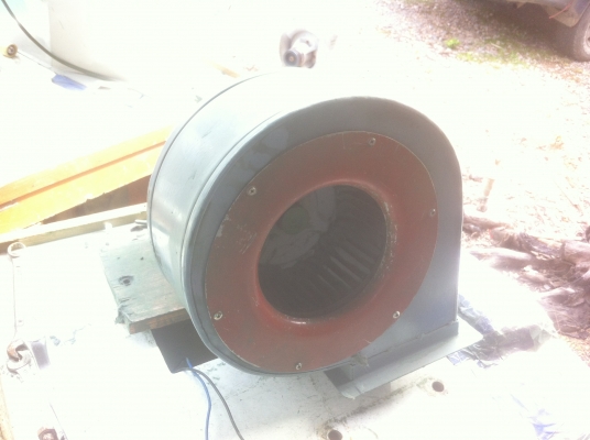 ชุดมอเตอร์ดูด-เป่า กำลังสูง SEMCO  ลมขนาด 1 แรงม้า ของเยรมัน ลมแรงมากๆ ใช้ไฟ 3 เฟส ต่อใช้ไฟเฟสเดียวได้ 220/380 V.รอบการทำงาน  2850 รอบต่อนาที