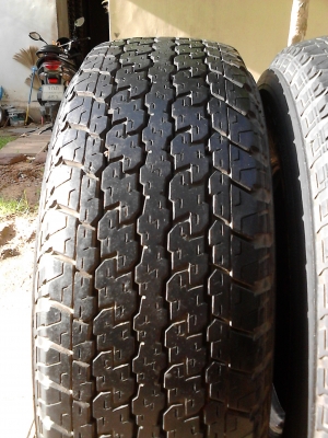 255/70R15  BRIDGE STONE DUELER H/T 840  มีชุด 4 เส้น  สวยๆ ยางเบอร์นี้หายาก  TEL.081-427-3941