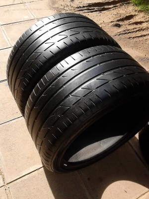 295/35R20 BRIDGESTONE  POTENZA S001   มี 2 เส้น TEL.081-427-3941