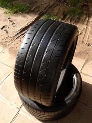295/35R20 BRIDGESTONE  POTENZA S001   มี 2 เส้น TEL.081-427-3941