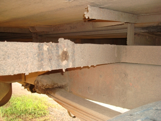 .ขายด่วนรถบัสพัดลม 10 เมตรรถสวยพร้อมใช้งานประหยัดน้ำมันสุดๆ ตอนนี้ใช้รับเด็กนักเรียนทุกวันไม่เคยมีปัญหา        เครื่อง HINO 195HP.TURBO เครื่องหน้า ประหยัดน้ำมันมากๆ        ครัชซีเบนซ์แท้ แหนบ  ยาว 10 เมตร จำนวน 43 ที่นั