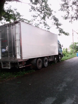 รถฮีโน่ 12 ล้อ ตู้เย็น 360 แรงม้า. ปี 39 สนใจติดต่อ 081 - 6079515 รถฮีโน่ 12 ล้อ ตู้เย็น 360 แรงม้า. ปี 39 สนใจติดต่อ 081 - 6079515