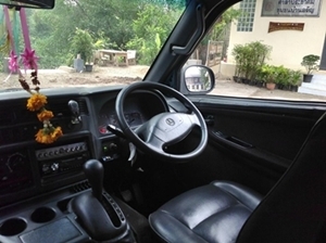 ขายด่วน รถตู้ บ้าน BENZ 140ฺD ปี 2003 เตรื่อง 2เจ ดมแก๊ส