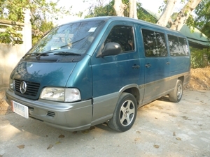 ขายด่วน รถตู้ บ้าน BENZ 140ฺD ปี 2003 เตรื่อง 2เจ ดมแก๊ส