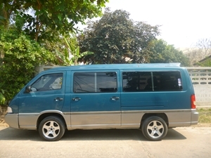 ขายด่วน รถตู้ บ้าน BENZ 140ฺD ปี 2003 เตรื่อง 2เจ ดมแก๊ส