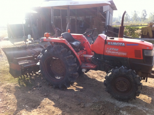 KUBOTA L3408 4x4 35แรงม้า มีเล่มทะเบียนพร้อมโอน KUBOTA L3408 4x4 35แรงม้า มีเล่มทะเบียนพร้อมโอน