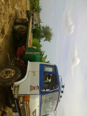 รถสิบล้อkt925 f17เครื่อง185สนใจโทรมานะครับ รถสิบล้อkt925 f17เครื่อง185สนใจโทรมานะครับ