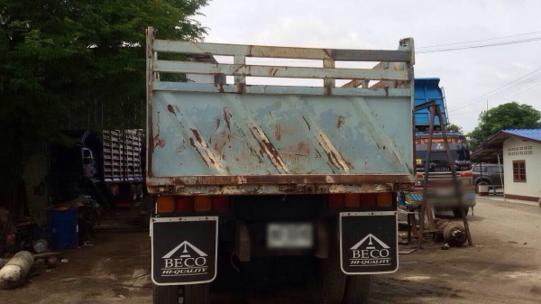 ขายรถบรรทุกสิบล้อดัมพ์ ISUZU หัวขาว เครื่อง 240 แรง ปี 38 กระบะดัมพ์สามมิตร มีระบบลากพ่วง