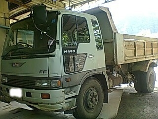 ขาย6ล้อดั้ม HINO FF3HGKD 195แรงม้า ยาง900 สนใจโทร 081-9701072