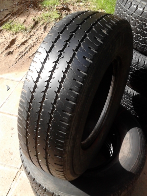 195R14  MICHELIN XCD ปี 2012  มี 3 เส้น   โทร.081-427-3941