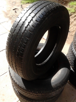 195R14  MICHELIN XCD ปี 2012  มี 3 เส้น   โทร.081-427-3941
