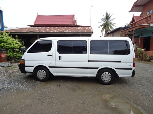รถตู้  Toyota  hiace  เครื่องดี  เดิม โรงงาน ขับดี ประหยัด  ใช้น้อย สีสวย ยางดี  หน้า เดิม หลังเดิม ใช้ได้ 2ระบบ แก็ส และน้ำมัน