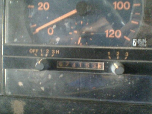 **950,000 บ.ต่อรอง**ขาย6ล้อดั้มเกษตร5.0ม.สวยๆ HINO FD3HJA HO7D-195HP เครื่องเดิมเกียร์เดิม เครื่องแห้งๆ แรง แน่นๆไม่มีเยิ้ม เกียร์ไม่มีหอน ช่วงล่างใหญ่ คัสซีสวยเดิมทั้งเส้น ไม่มีปะไม่มีดาม กระบะดั้มเนียม6ตันยาว5.0ม.สภาพสวย พื้นดีข้างสวยไม่มีผุ ดั้มดีไม่มี