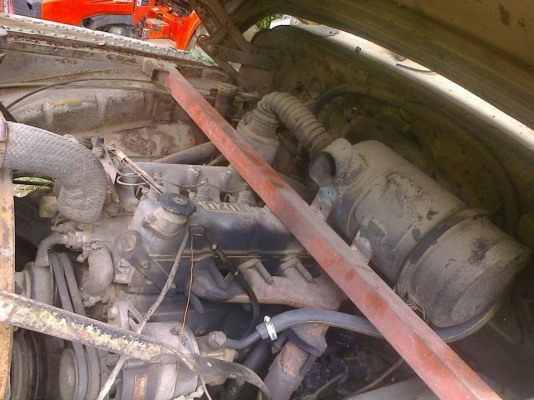 **225,000 บ.ต่อรอง**ขาย10ล้อเพลาเดียวท้ายลาดขึ้นแบคโฮ120 ISUZU TX วางเครื่อง6BD1-165(ไม่มีใบคุม) เครื่องแรง อึด แน่นดี ช่วงล่างเพลาเดียวเดิม คัสซีดี มีบวมนิดๆหน่อย ตามอายุ หางสภาพดี เหล็กหนาแข็งแรง พื้นดีไม่ผุ หัวเก๋งสวยเดิม บางดีสีมีลอกนิดๆหน่อย พ.ธรรมดา