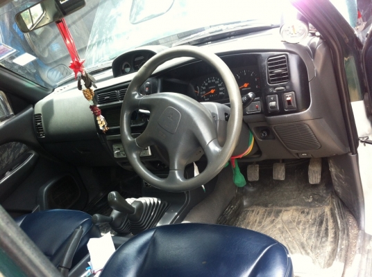 สตราด้า 2800 โฟวีล แค็บ 185,000