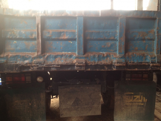 ขายรถพร้อมใช้ดั้มNPR เครื่องดี เฟืองท้ายF แรงดี