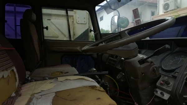 10ล้อดั้มHINO FM226 รถห้างแท้เดิมๆเครื่องEM100...220แรง รถปี*31 รถสภาพดีมาก ยางเต็ม เล่มพร้อม..