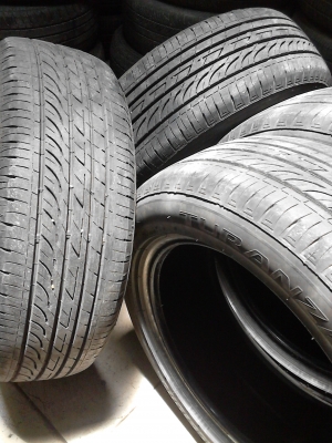 205/55R16 BRIDGESTONE TURANZA GR90 มีชุด 4 เส้น ยางสวย สภาพยังไม่ได้ทำความสะอาด  TEL.081-427-3941