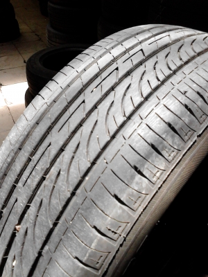 205/55R16 BRIDGESTONE TURANZA GR90 มีชุด 4 เส้น ยางสวย สภาพยังไม่ได้ทำความสะอาด  TEL.081-427-3941