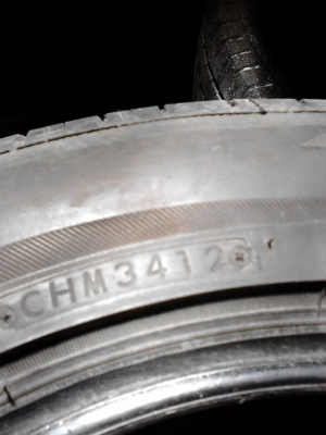 205/55R16 BRIDGESTONE TURANZA GR90 มีชุด 4 เส้น ยางสวย สภาพยังไม่ได้ทำความสะอาด  TEL.081-427-3941