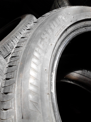 205/55R16 BRIDGESTONE TURANZA GR90 มีชุด 4 เส้น ยางสวย สภาพยังไม่ได้ทำความสะอาด  TEL.081-427-3941