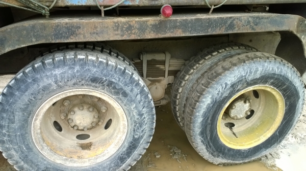 10ล้อดั้มเพลาเดียว คัสซีJCM เครื่องEH700..168แรง ช่วงล่างฟูโซ่ วางหัวร็อคกี้(ลูกผสมแต่ดีมาก...เล่มพร้อม)