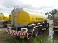 ขายด่วน Isuzu Rocky 195 hp.แบบแท๊งค์น้ำมัน 16,000 ลิตรแบบโหลดล่าง จำนวน 8 คัน สนใจติดต่อได้นะครับ กร.082-2066244 ,088-1123314 และ lind ID: tingly76