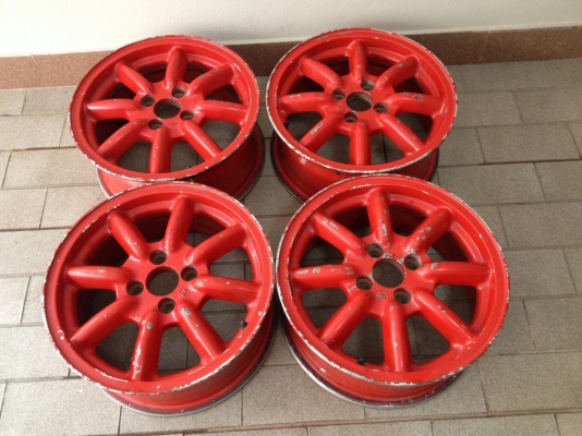 กล้วย BR แท้ญี่ปุ่น4รู100ขอบ15นิ้วกว้า6นิ้วครึ่งอ๊อฟ40สภาพเดิมๆยุ่น